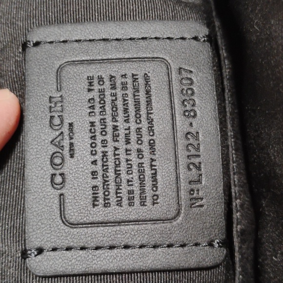 SALE! NWT Coach Signature Graphic Black Bag W Strap - Picture 9 of 10